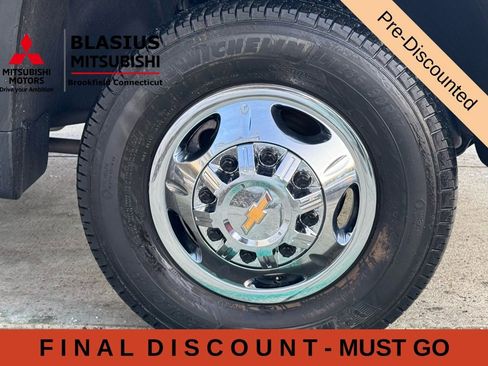 Used 2024 Chevrolet Silverado 3500 LT w/ True North Edition AWD/4WD image 4