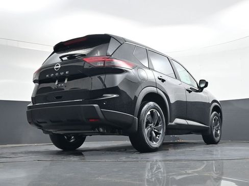 Certified 2026 Nissan Rogue SV FWD image 40