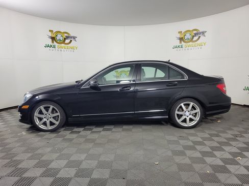 Used 2014 Mercedes-Benz C 300 4MATIC Sedan image 2