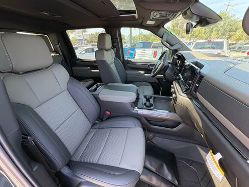 New 2026 Chevrolet Silverado 2500 ZR2 AWD/4WD image 23