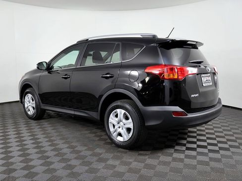 Used 2013 Toyota RAV4 LE image 12