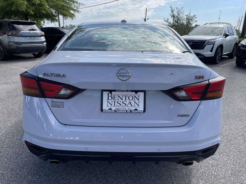 Used 2024 Nissan Altima 2.5 SR w/ SR Premium Package AWD/4WD image 4