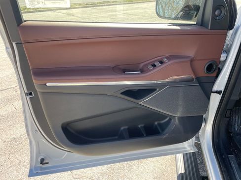 New 2026 Lincoln Navigator Reserve AWD/4WD image 10