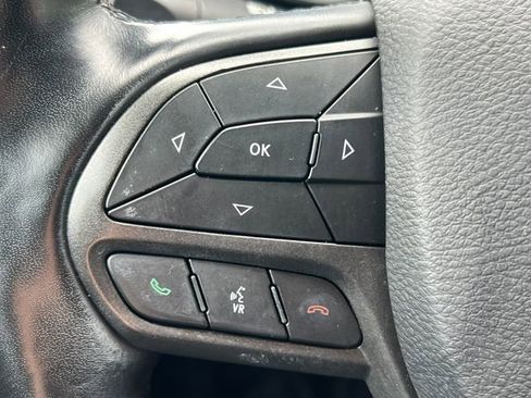 Used 2020 Jeep Cherokee Trailhawk w/ Cold Weather Group AWD/4WD image 22