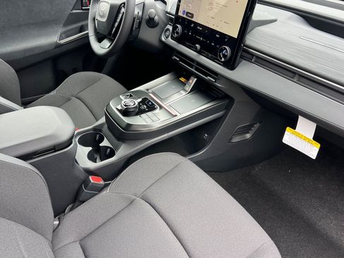 New 2026 Toyota C-HR AWD/4WD image 18