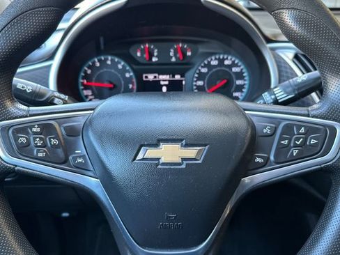 Used 2023 Chevrolet Malibu LT FWD image 25