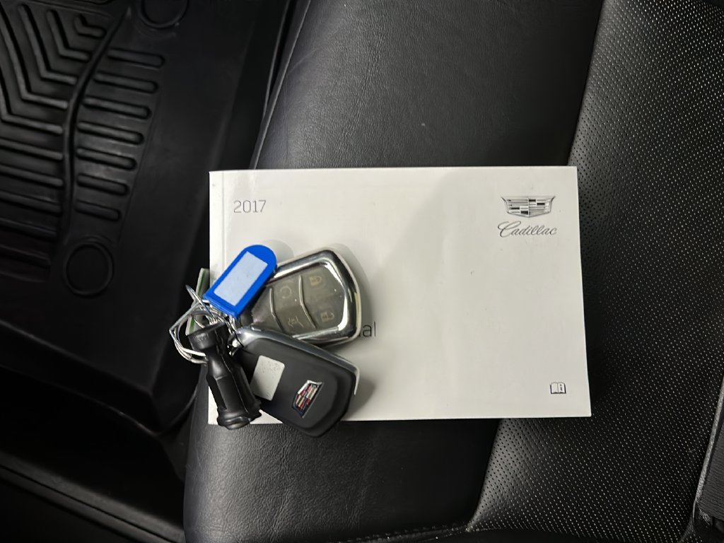 Used 2017 Cadillac XT5 Luxury w/ Driver Awareness Package AWD/4WD image 36
