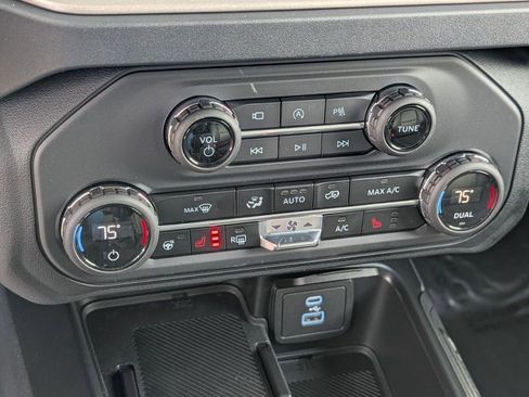 New 2025 Ford Bronco Outer Banks image 35