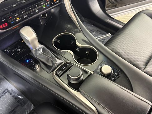 Used 2019 Lexus RX 350 AWD w/ Accessory Package image 17
