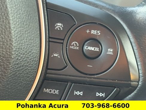 Used 2023 Toyota Corolla Cross LE AWD/4WD image 13