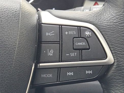 Used 2023 Toyota Sienna XLE image 35