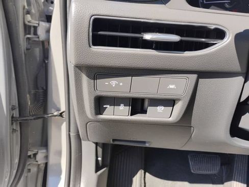 Used 2023 Hyundai Sonata SEL FWD image 12