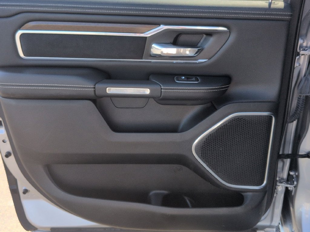 Used 2021 RAM 1500 Laramie AWD/4WD image 28