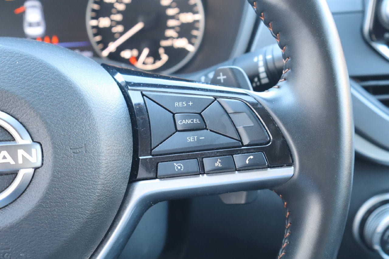 Used 2025 Nissan Altima 2.5 SR FWD image 13