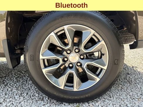 Used 2023 Chevrolet Silverado 1500 LT AWD/4WD image 9