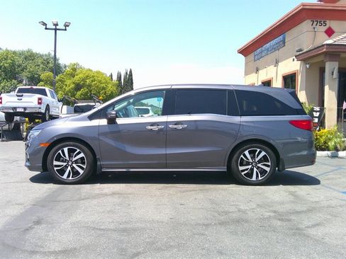 Used 2019 Honda Odyssey Elite image 3