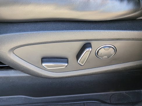 Used 2018 Lincoln MKC Select w/ Select Plus Package image 22