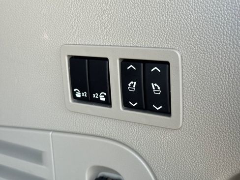 Certified 2020 GMC Yukon Denali w/ Open Road Package image 40