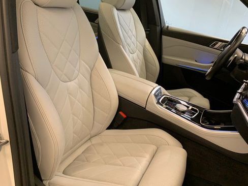 Used 2024 BMW X5 xDrive40i w/ M Sport Package AWD/4WD image 68
