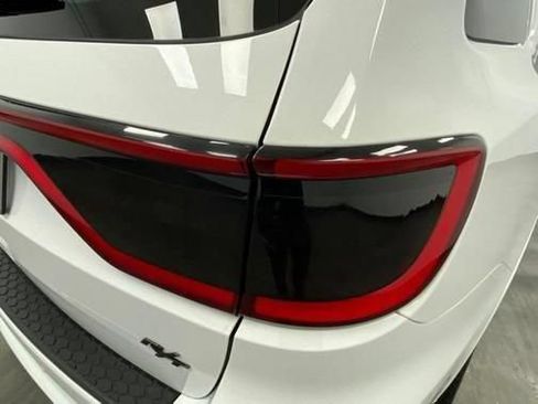 Used 2022 Dodge Durango R/T w/ Blacktop Package AWD/4WD image 16