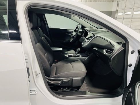 Used 2024 Chevrolet Malibu LT image 34