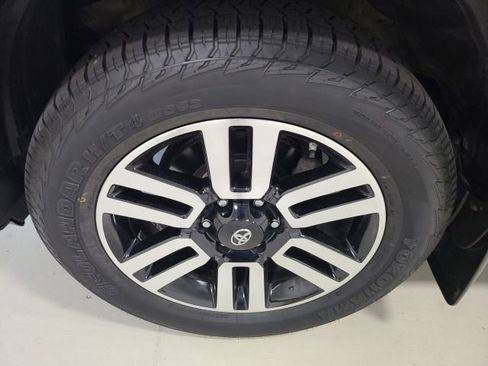 Certified 2021 Toyota 4Runner Limited AWD/4WD image 42