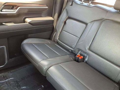 Used 2025 GMC Sierra 1500 SLT RWD image 15