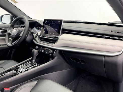 New 2026 Jeep Compass Limited image 6