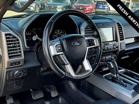 Used 2017 Ford F150 Platinum w/ Equipment Group 701A Luxury AWD/4WD image 17