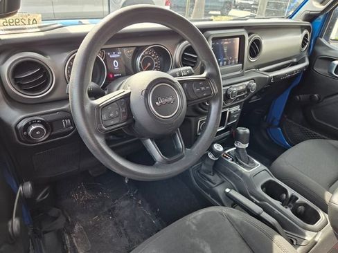 Used 2023 Jeep Wrangler Sport AWD/4WD image 15
