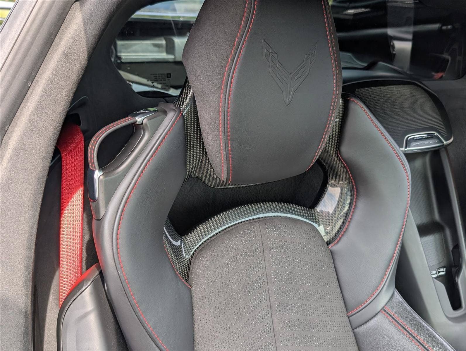 Used 2020 Chevrolet Corvette Stingray Premium Cpe w/ 3LT Preferred Equipment Group RWD image 16