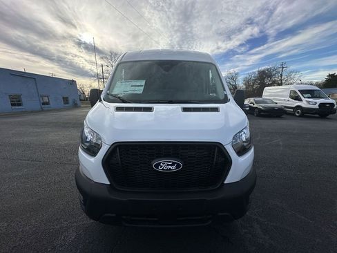 New 2026 Ford Transit 250 148 Medium Roof RWD image 25