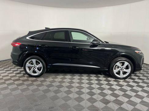 Certified 2025 Audi Q5 Premium Plus w/ Premium Plus image 11