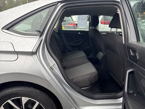 Used 2024 Volkswagen Jetta S image 11