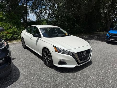 Used 2020 Nissan Altima 2.5 SR FWD image 7