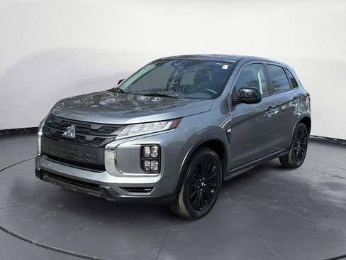 Used 2025 Mitsubishi Outlander Sport LE image 1