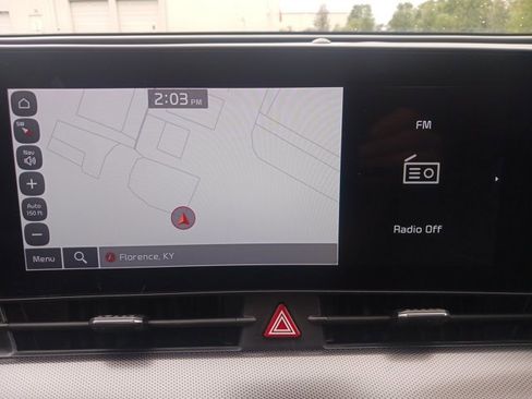 Used 2025 Kia Sportage SX image 21