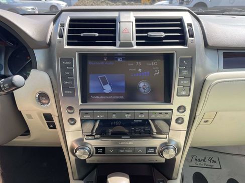 Used 2019 Lexus GX 460 Premium w/ Premium Package AWD/4WD image 22