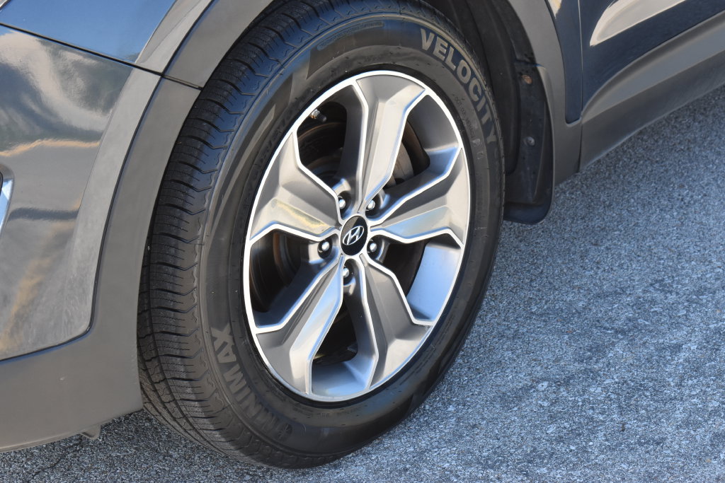 Used 2014 Hyundai Santa Fe Limited AWD/4WD image 6