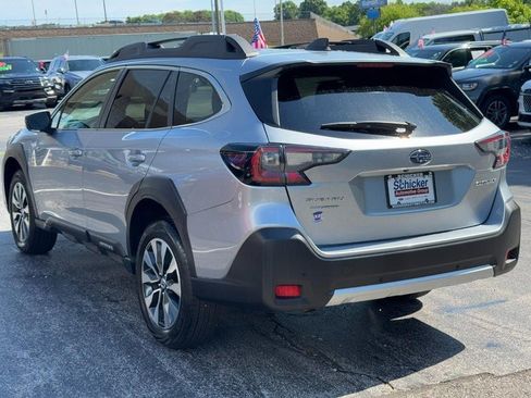 Used 2023 Subaru Outback Limited AWD/4WD image 6