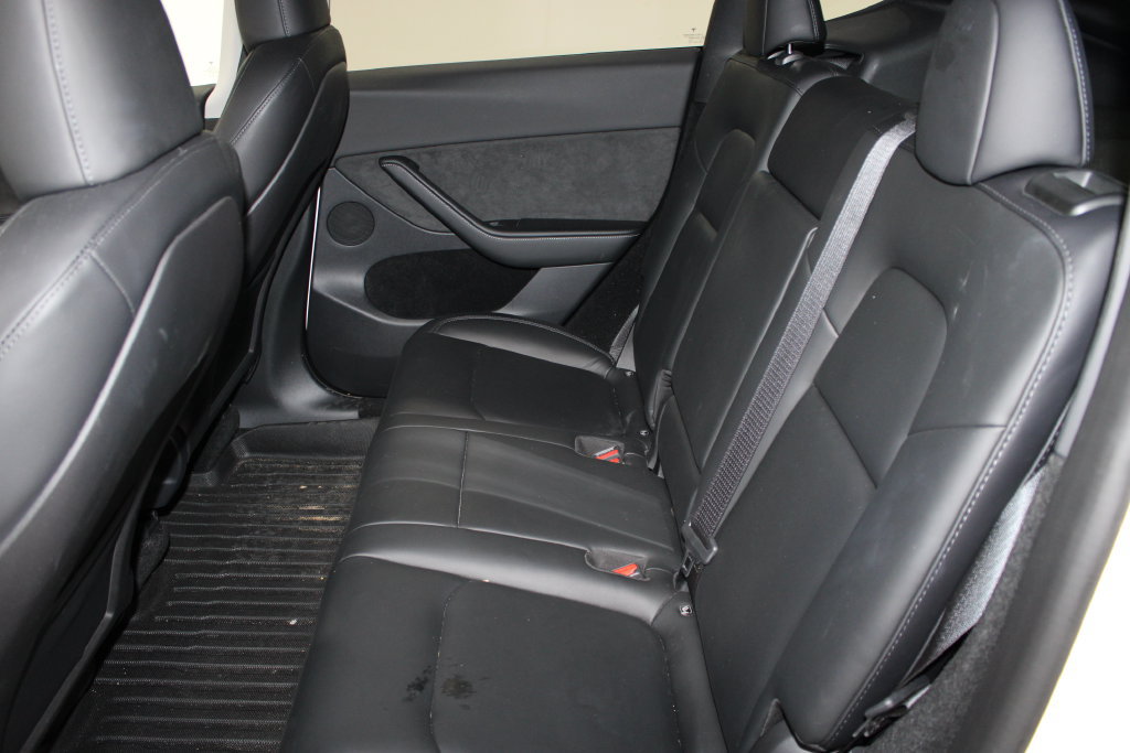 Used 2023 Tesla Model Y Long Range AWD/4WD image 13