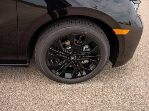 Used 2023 Honda Odyssey Sport image 16