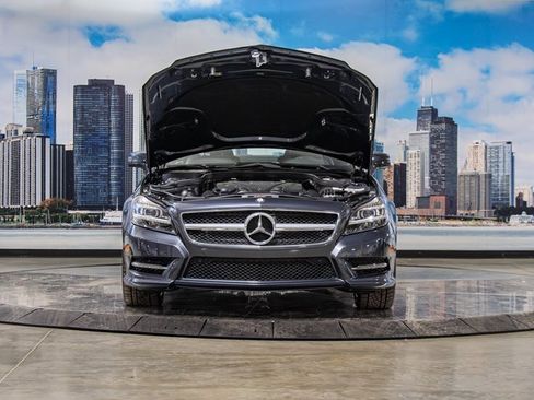 Used 2013 Mercedes-Benz CLS 550 4MATIC image 4