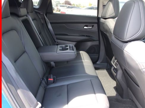 New 2025 Nissan Murano SL image 17