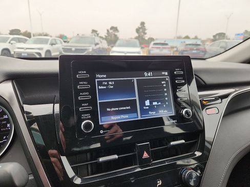 Used 2024 Toyota Camry LE image 19