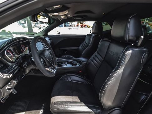 Used 2020 Dodge Challenger SRT Hellcat w/ Plus Package RWD image 20