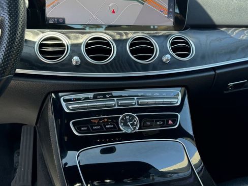 Used 2017 Mercedes-Benz E 300 image 30
