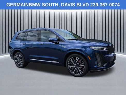 Used 2023 Cadillac XT6 Sport AWD/4WD image 3