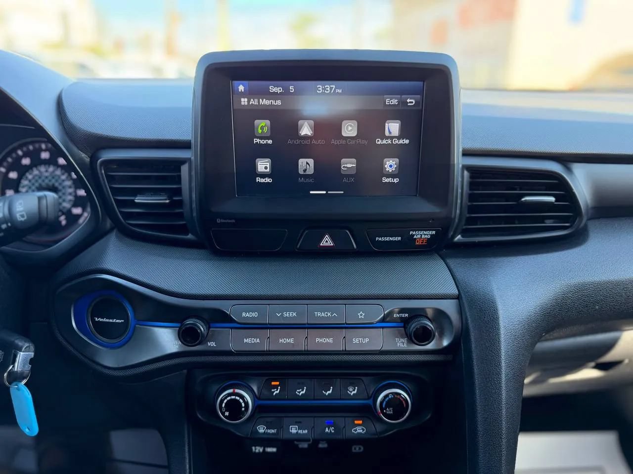 Used 2019 Hyundai Veloster 2.0 FWD image 42