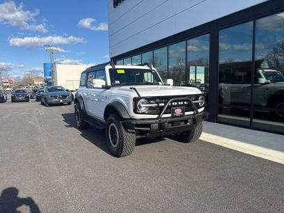 Used 2024 Ford Bronco Outer Banks w/ Sasquatch Package